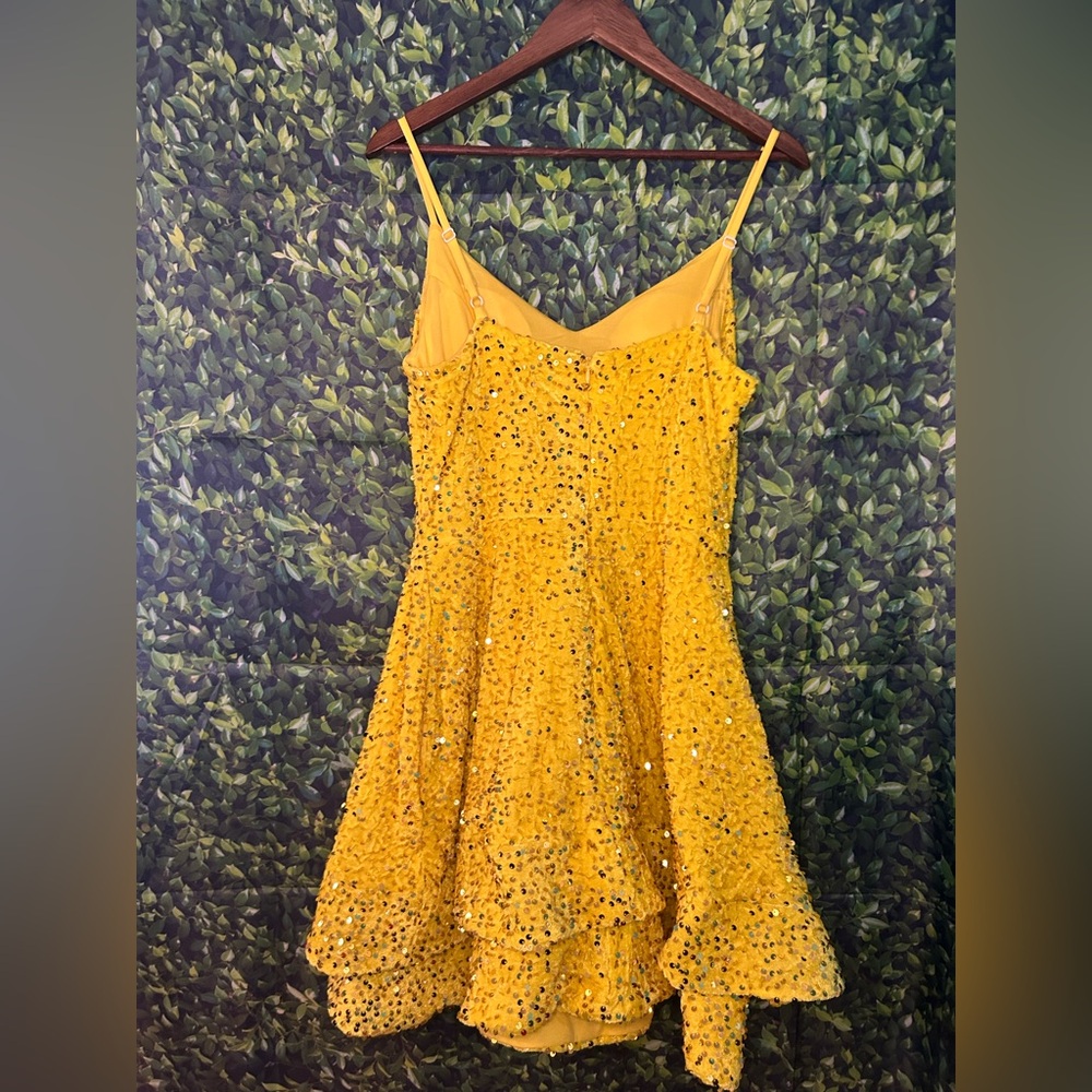 Radiant Yellow Sequin Midi Dress - Picture 3 of 7